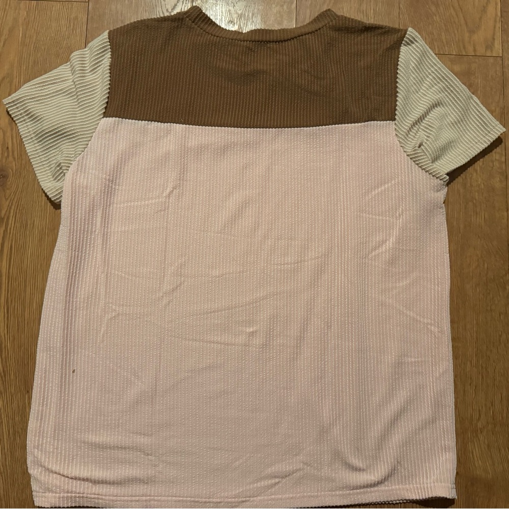 Bundle Deal! Colorblock Ribbed Shirts – 2 for 1 Sale - Picture 3 of 10